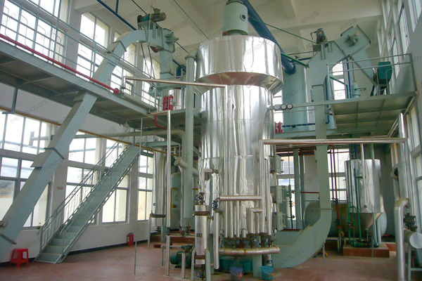 آلة معالجة زيت جوز الهند منخفضة السعر 80-100 كجم / ساعة في الجزائر